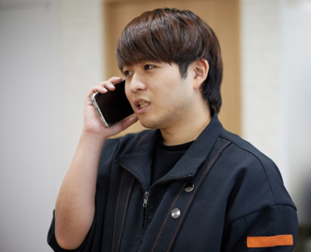 大学就職課＆先輩社員の写真